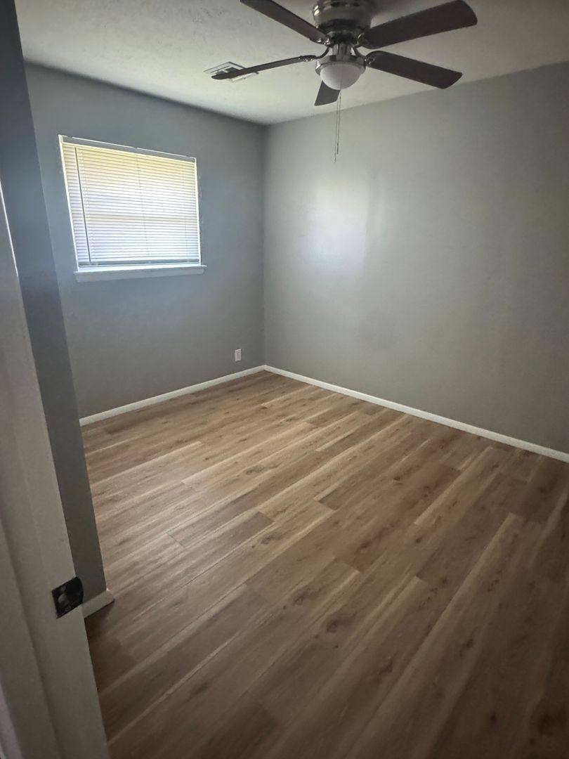 House for rent at 5610 Baylor Dr, Bartlesville, OK 74006