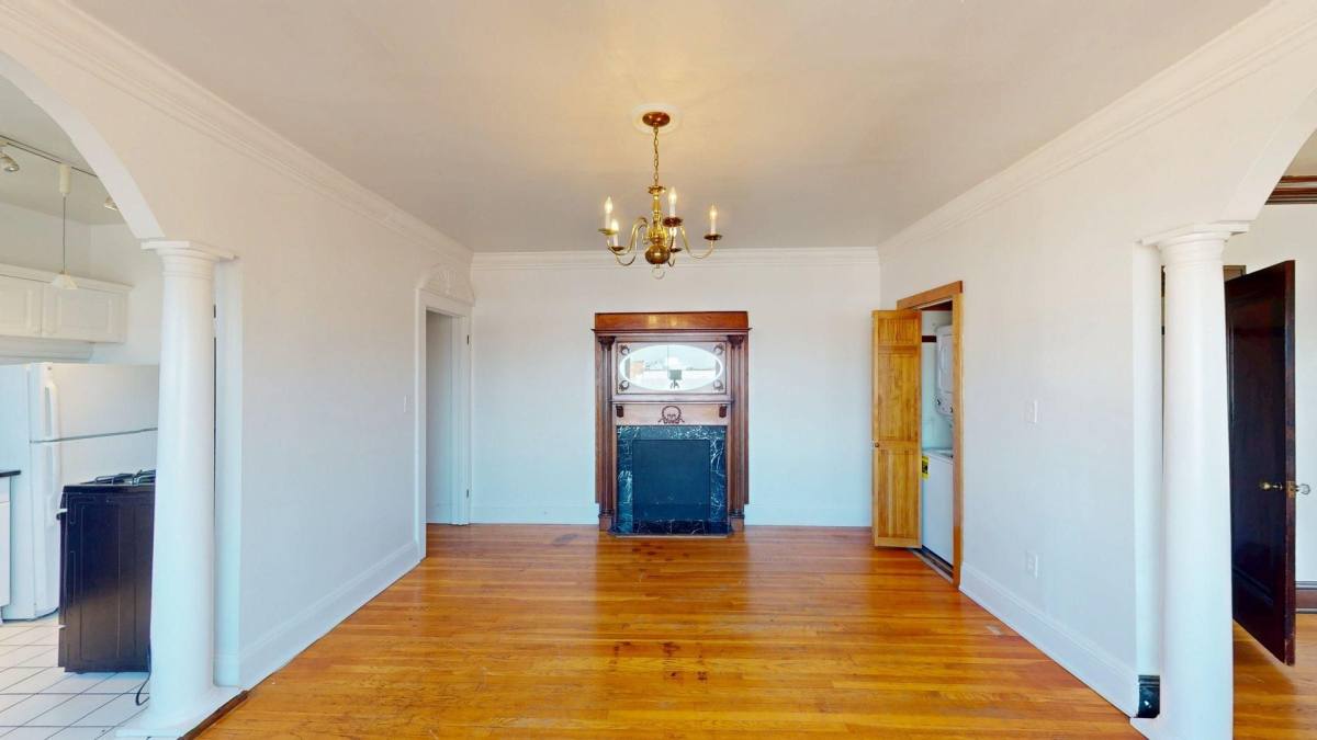 Apartment for rent at 12485 Cedar Rd, Cleveland, OH 44106