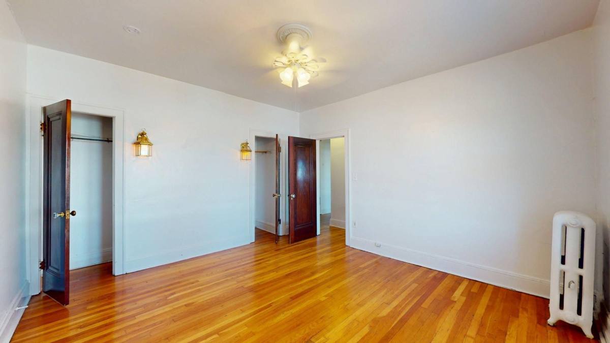 Apartment for rent at 12485 Cedar Rd, Cleveland, OH 44106