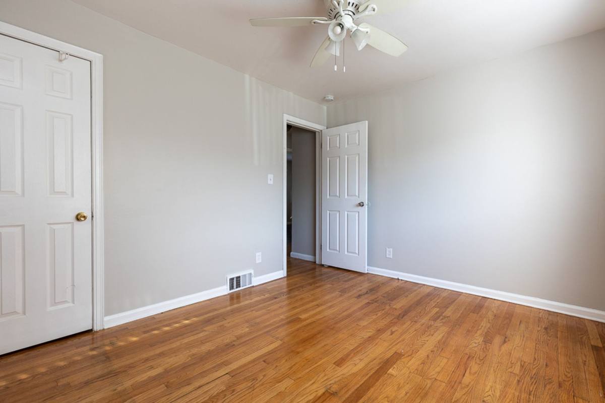 House for rent at 19918 Southfield Freeway, Detroit, MI 48235