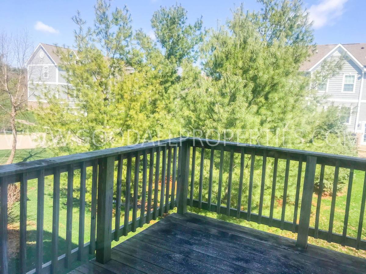 Townhouse for rent at 15305 Townsend Ave, Urbandale, IA 50323