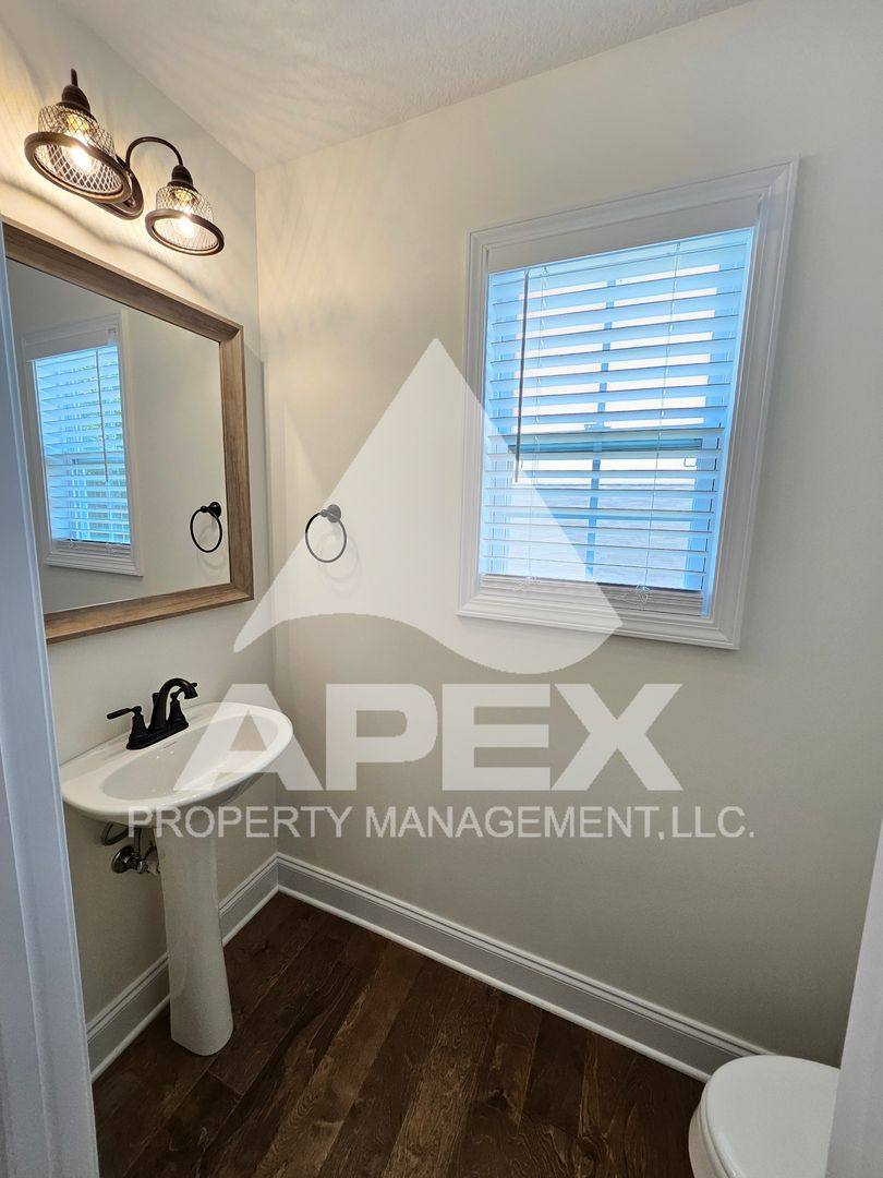 House for rent at 8029 Poplar Grove Lane, Powell, TN 37849