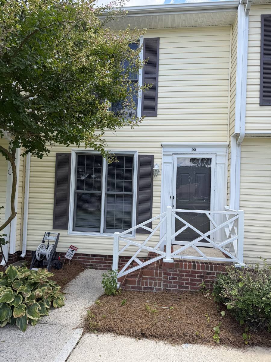 Townhouse for rent at 109 Oakmont Dr #55, Greenville, NC 27858