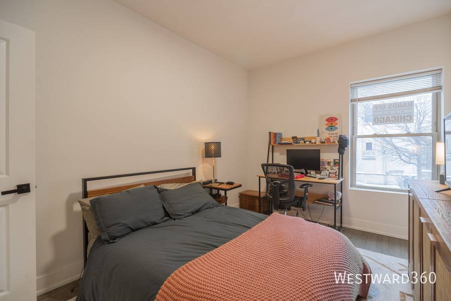 Condo for rent at 6207 N Glenwood Ave 2 #2, Chicago, IL 60660