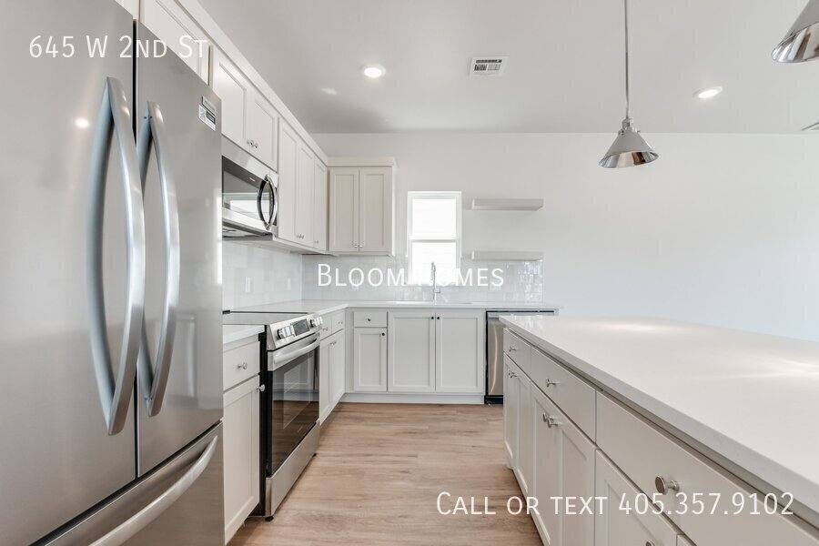 House for rent at 645 W 2nd St, Edmond, OK 73003