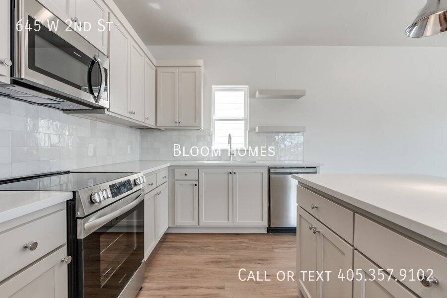House for rent at 645 W 2nd St, Edmond, OK 73003