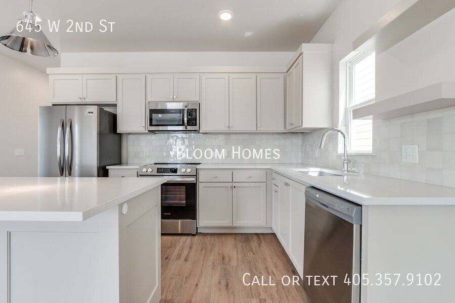 House for rent at 645 W 2nd St, Edmond, OK 73003