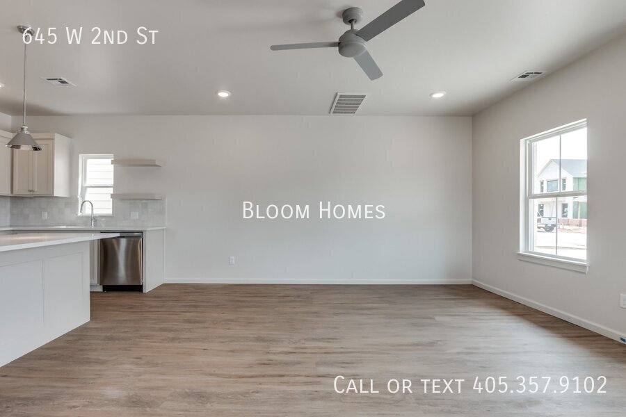 House for rent at 645 W 2nd St, Edmond, OK 73003