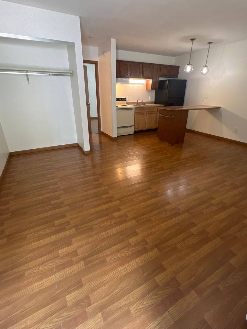 Apartment for rent at 410 4th Ave, Parkersburg, WV 26101