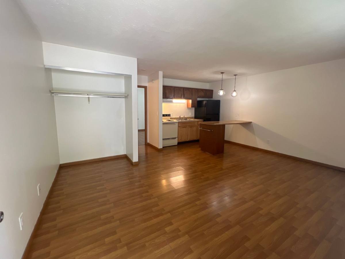 Apartment for rent at 410 4th Ave, Parkersburg, WV 26101