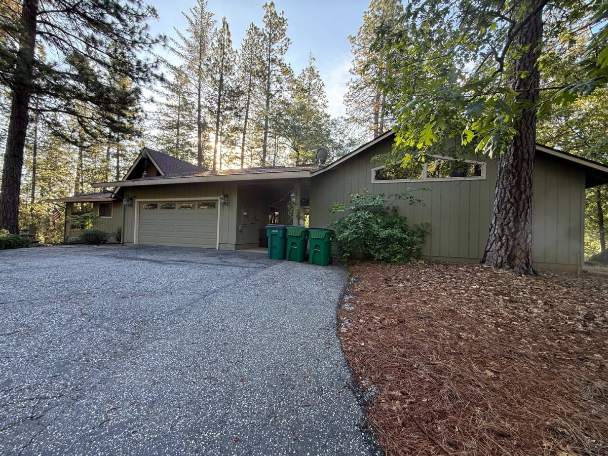 House for rent at 17425 Alexandra Way, Grass Valley, CA 95949