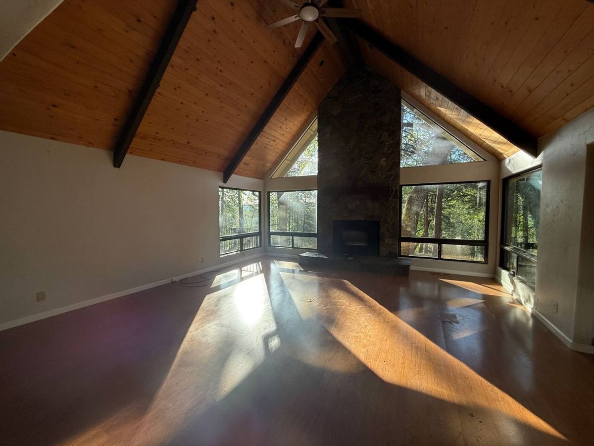 House for rent at 17425 Alexandra Way, Grass Valley, CA 95949