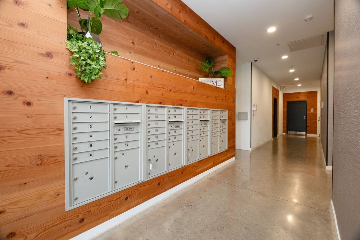 Apartment for rent at 485 SE 14th Ave, Portland, OR 97214