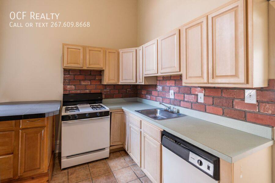 Apartment for rent at 1933 Spring Garden St #1F, Philadelphia, PA 19130