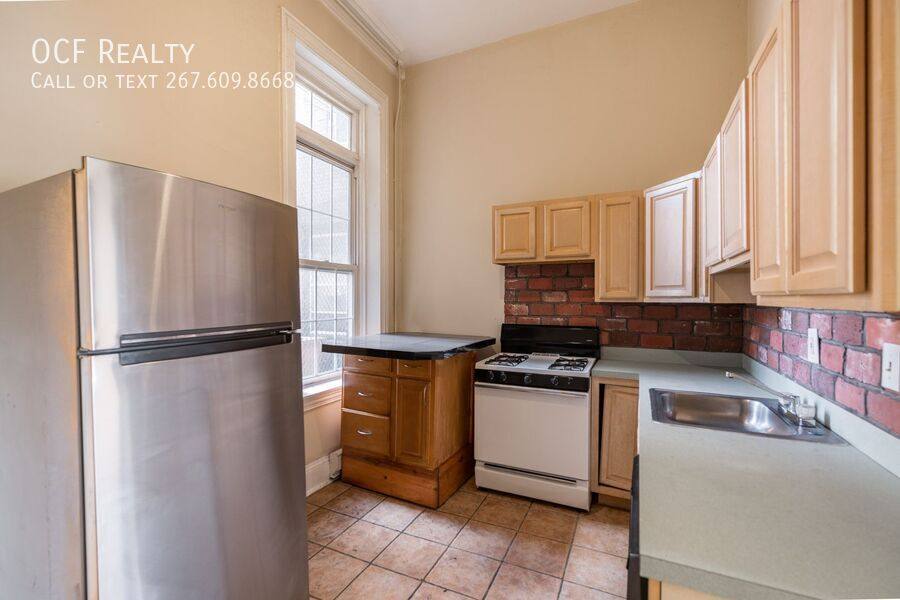 Apartment for rent at 1933 Spring Garden St #1F, Philadelphia, PA 19130