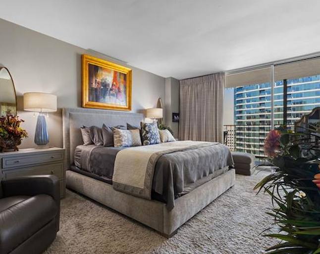 Apartment for rent at 3310 Fairmount #ID22001, Dallas, TX 75201
