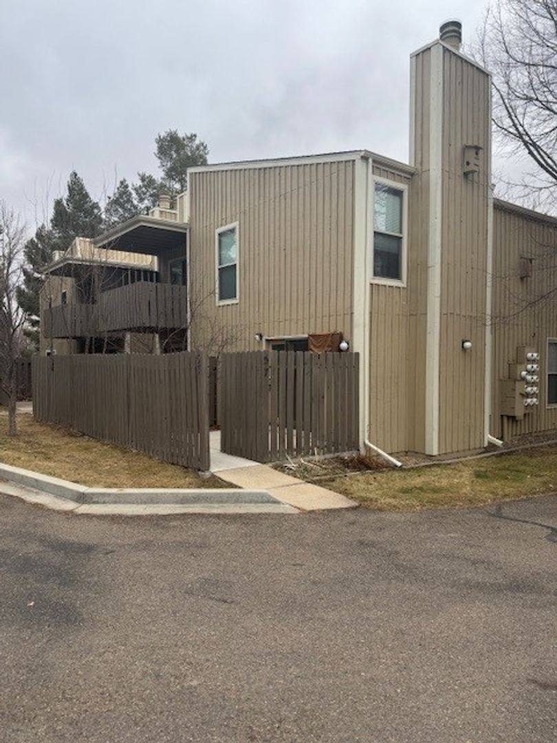 Condo for rent at 8050 Niwot Rd, Longmont, CO 80503