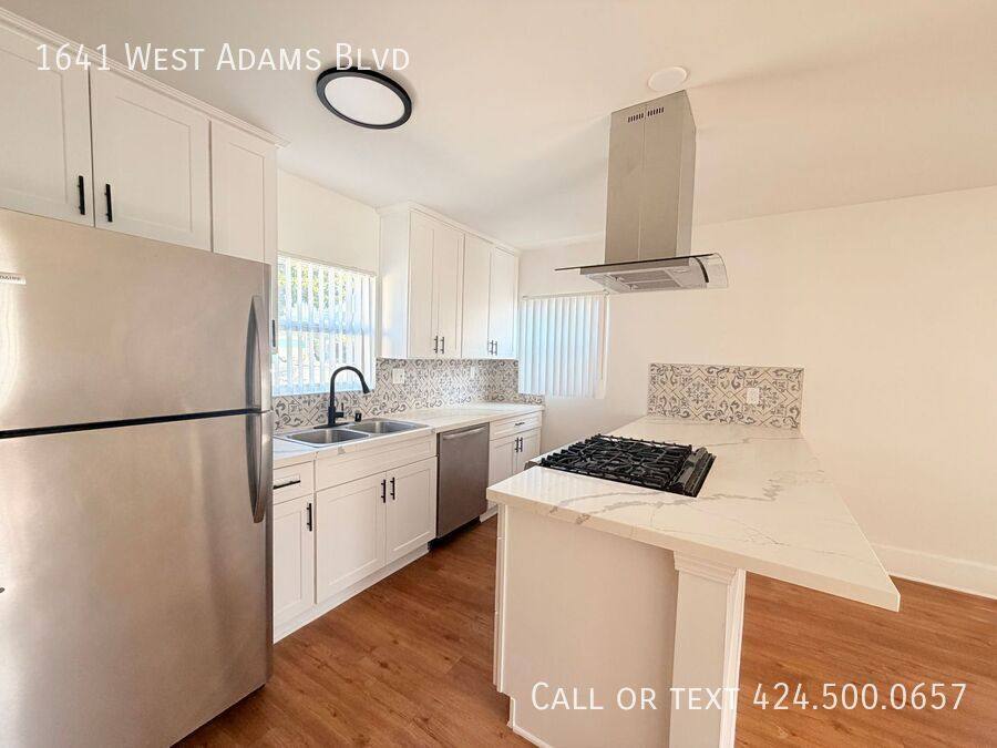 Apartment for rent at 1641 W Adams Blvd, Los Angeles, CA 90007