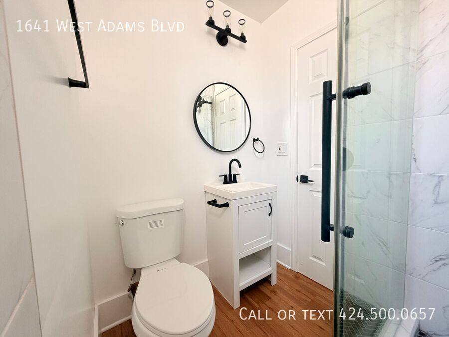 Apartment for rent at 1641 W Adams Blvd, Los Angeles, CA 90007