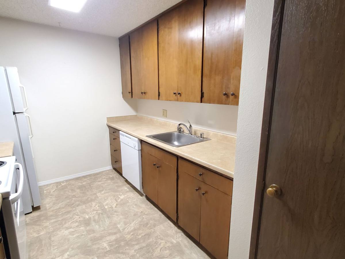 Apartment for rent at 5325 Ravenna Place NE, Seattle, WA 98105