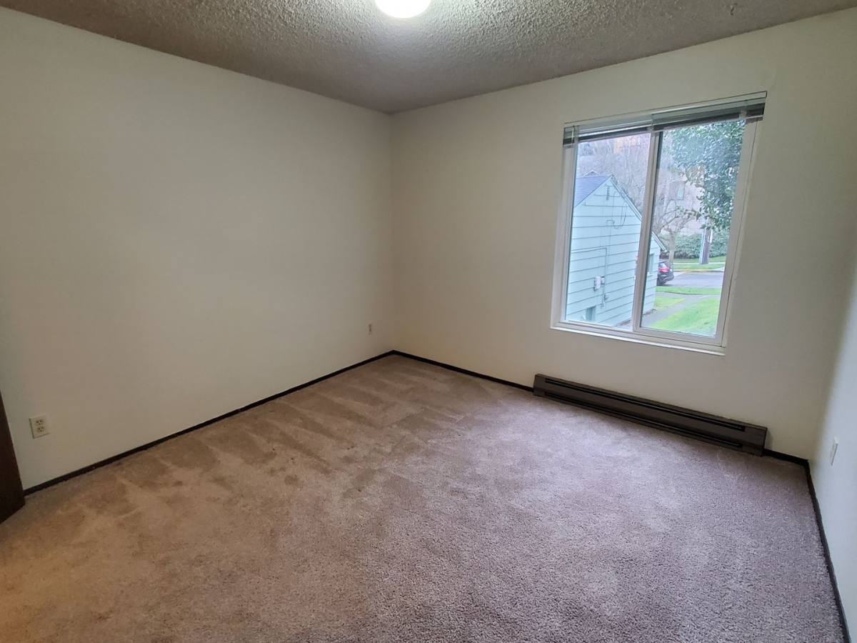 Apartment for rent at 5325 Ravenna Place NE, Seattle, WA 98105