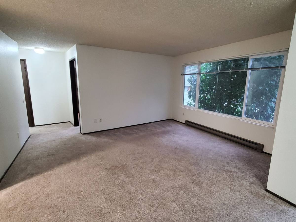Apartment for rent at 5325 Ravenna Place NE, Seattle, WA 98105
