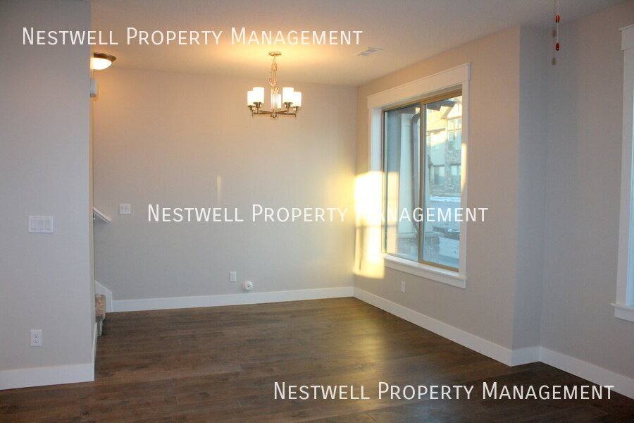 Townhouse for rent at 10486 S Beetdigger Blvd, Sandy, UT 84070