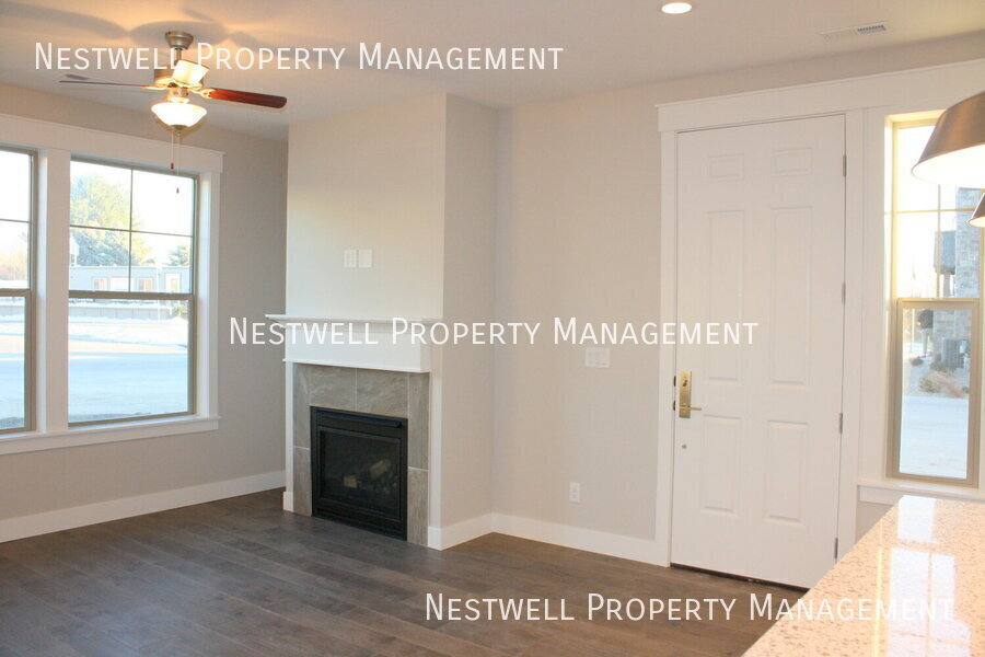 Townhouse for rent at 10486 S Beetdigger Blvd, Sandy, UT 84070