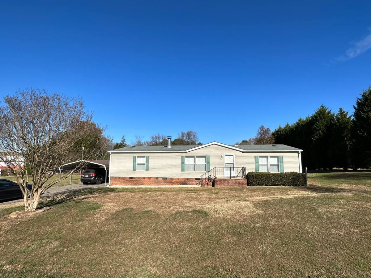 House for rent at 134 Brandenburg Dr, Statesville, NC 28677