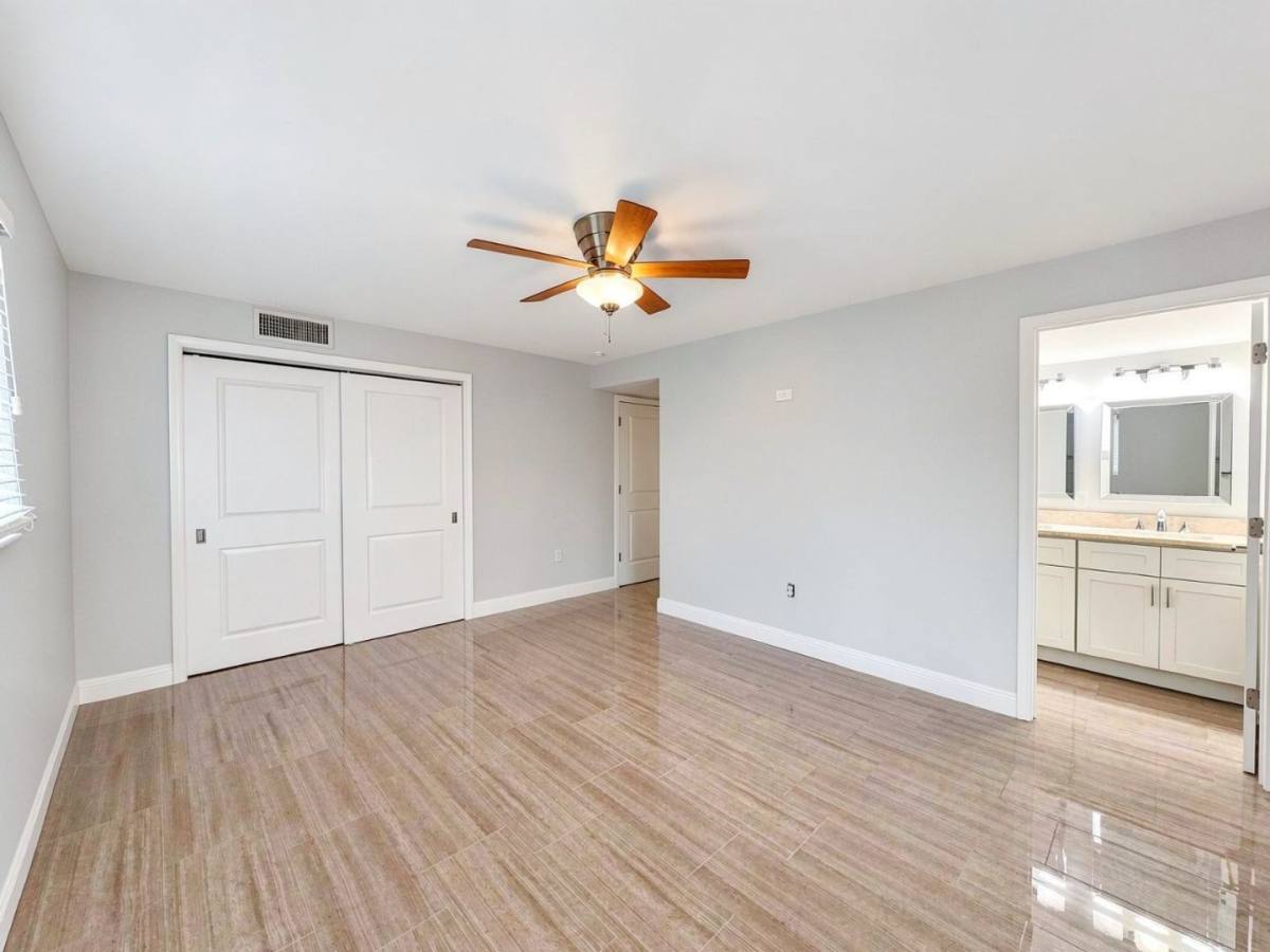 Condo for rent at 681 Palm View Dr, Naples, FL 34110