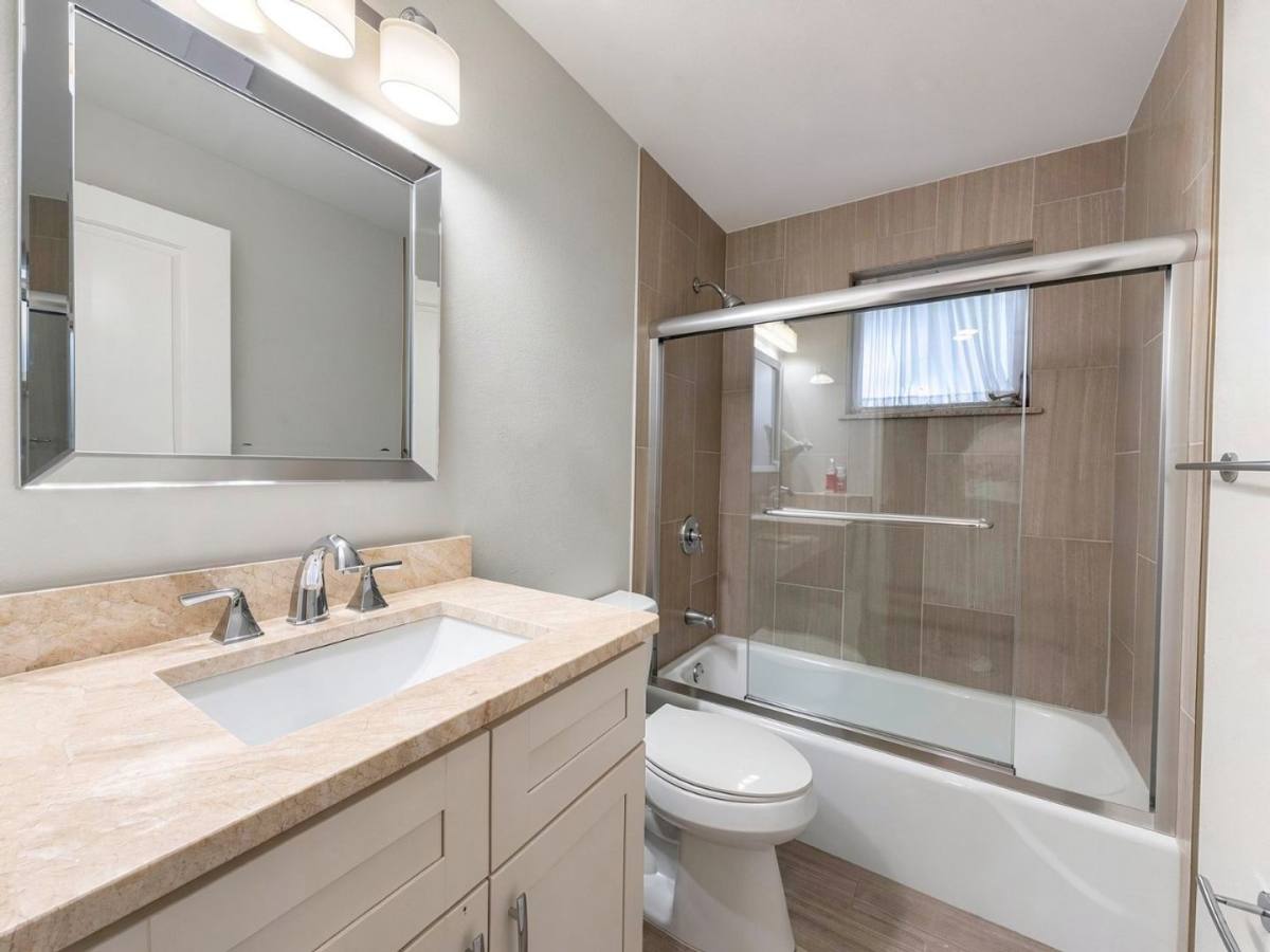 Condo for rent at 681 Palm View Dr, Naples, FL 34110