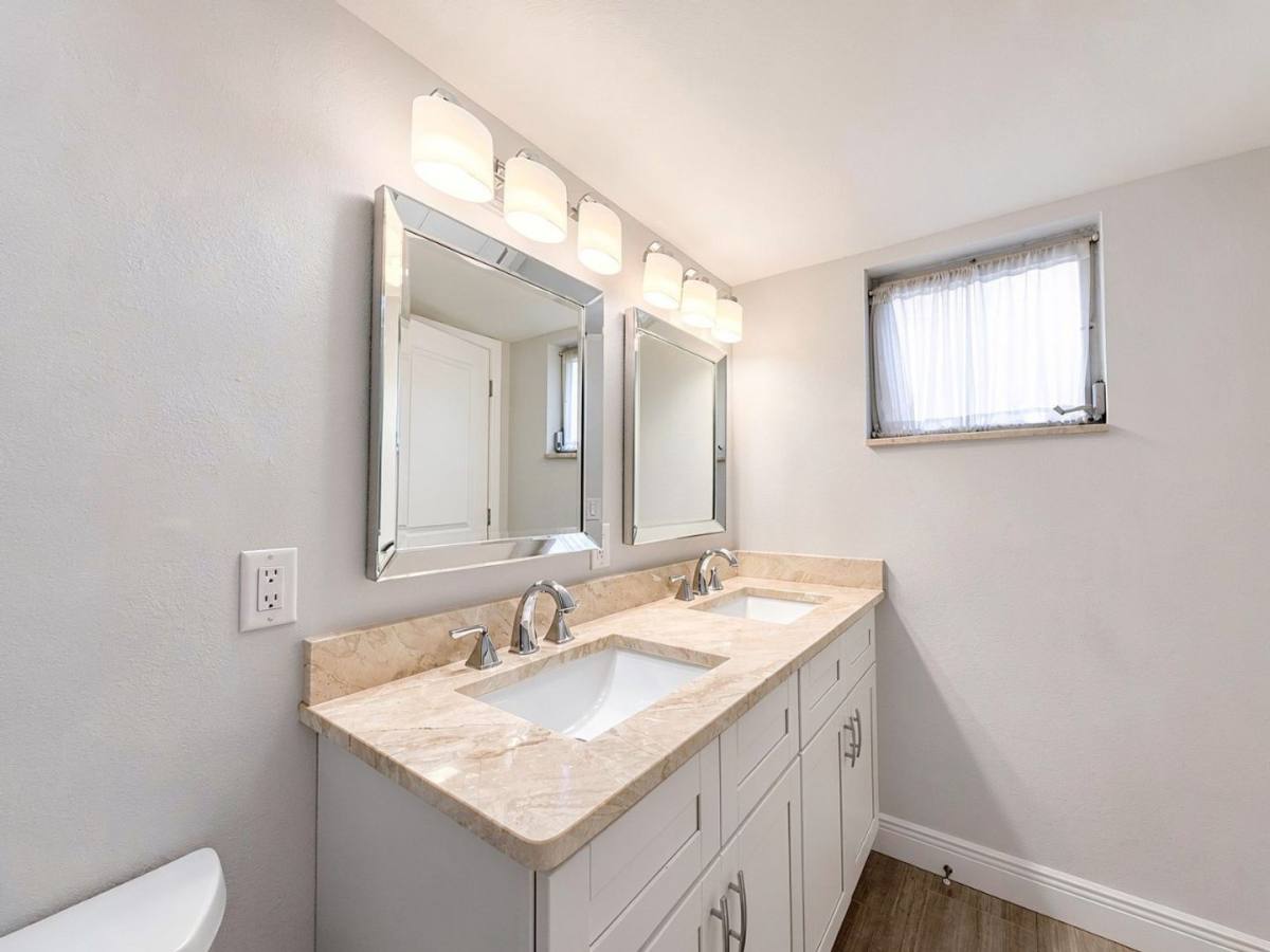 Condo for rent at 681 Palm View Dr, Naples, FL 34110