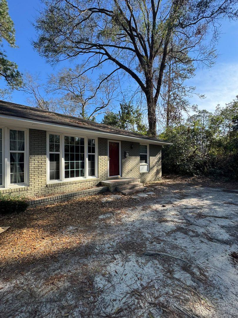 Townhouse for rent at 315 Brannen St, Statesboro, GA 30458
