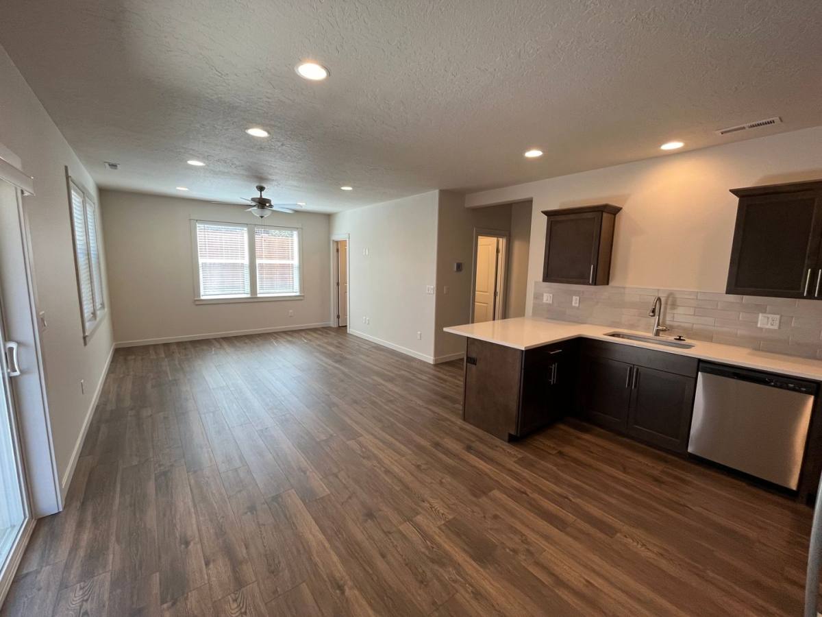 Townhouse for rent at 2539 NE Studio Rd, Bend, OR 97701