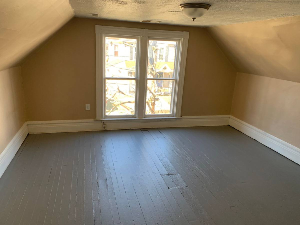 Apartment for rent at 1408 Spring St, Parkersburg, WV 26101