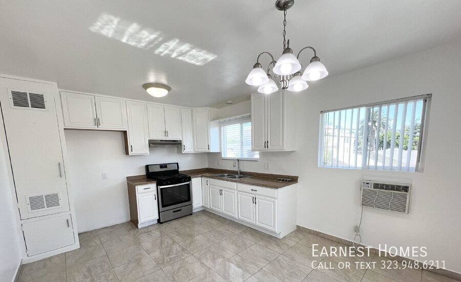 Apartment for rent at 14202 Delano St #6, Van Nuys, CA 91401