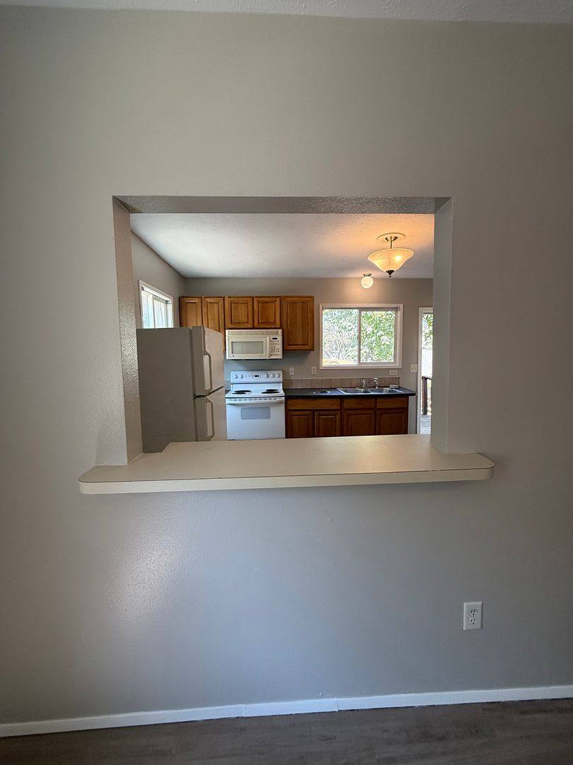 Apartment for rent at 1624 W 6th Ave, Spokane, WA 99204