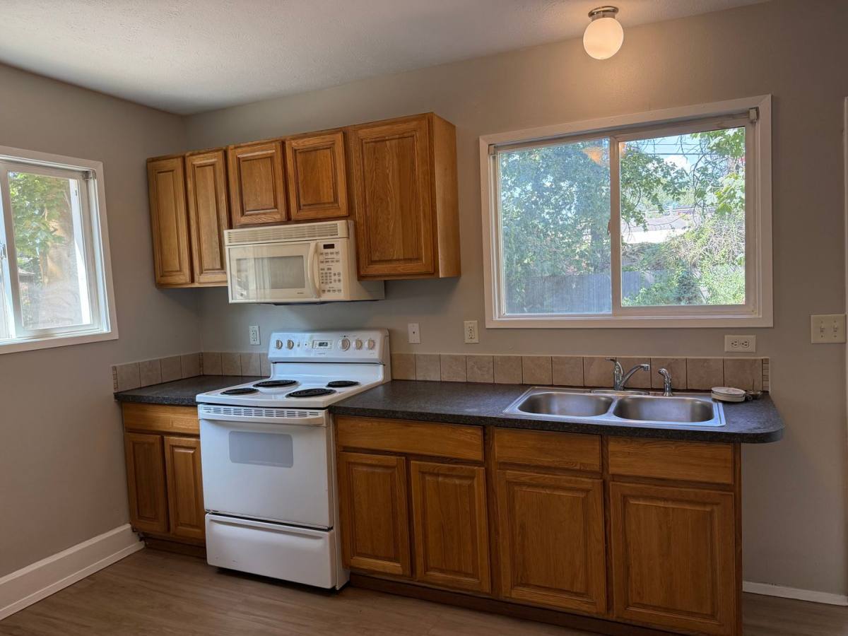 Apartment for rent at 1624 W 6th Ave, Spokane, WA 99204