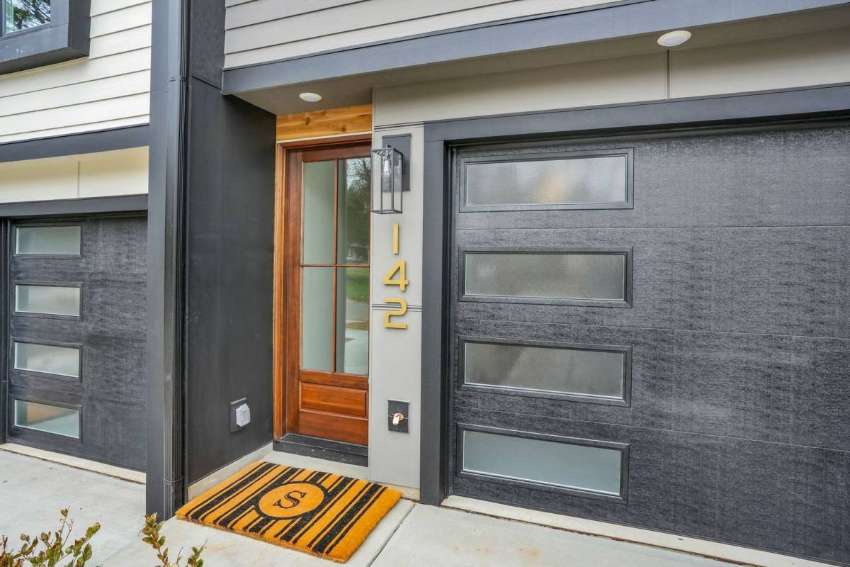Townhouse for rent at 142 Mattoon St, Charlotte, NC 28216