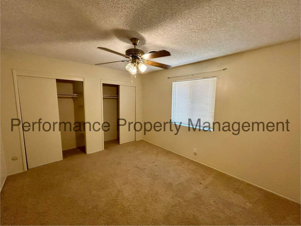 House for rent at 2716 Catalina Dr, Bakersfield, CA 93306