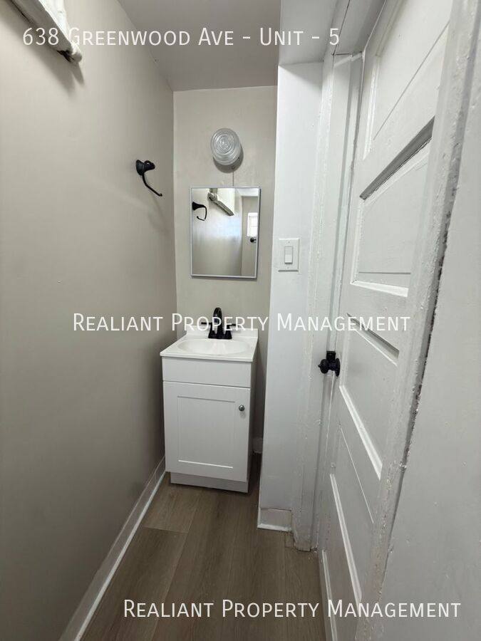 Apartment for rent at 638 Greenwood Ave #5, Cincinnati, OH 45229