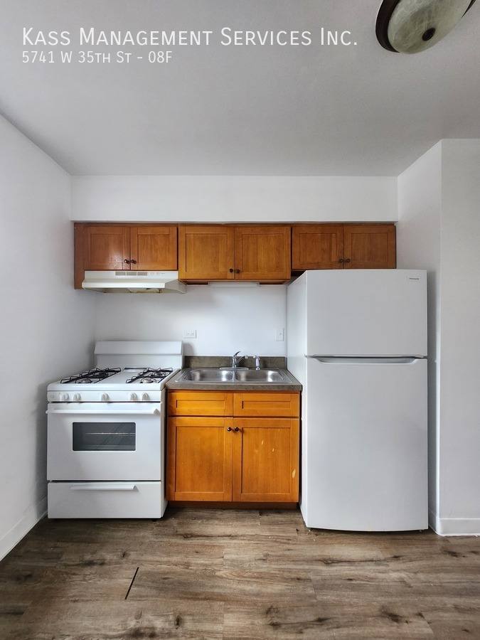 Apartment for rent at 5741 W 35th St #8F, Cicero, IL 60804