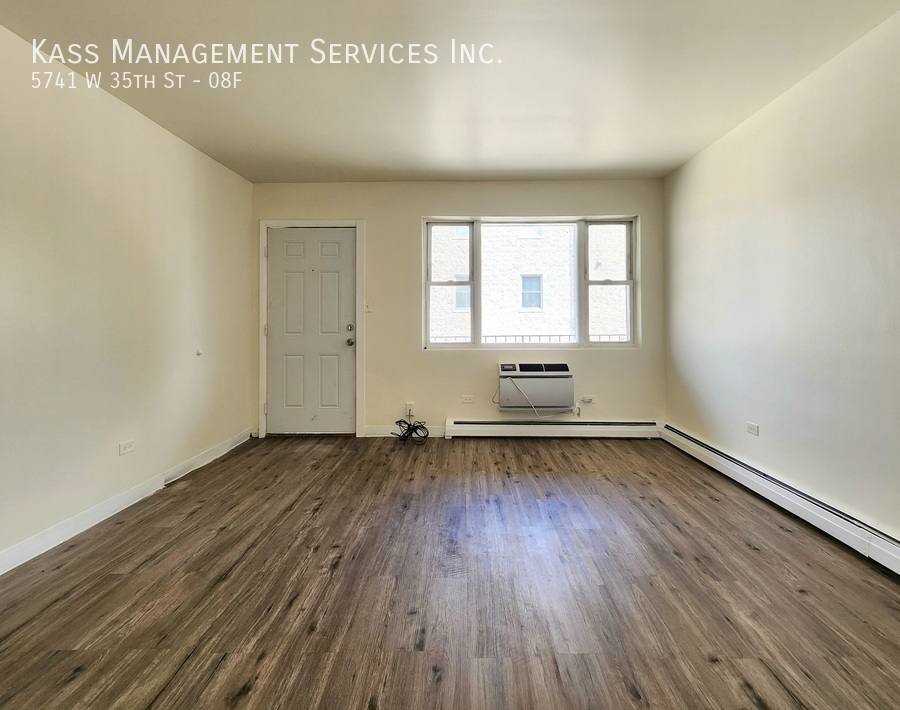 Apartment for rent at 5741 W 35th St #8F, Cicero, IL 60804