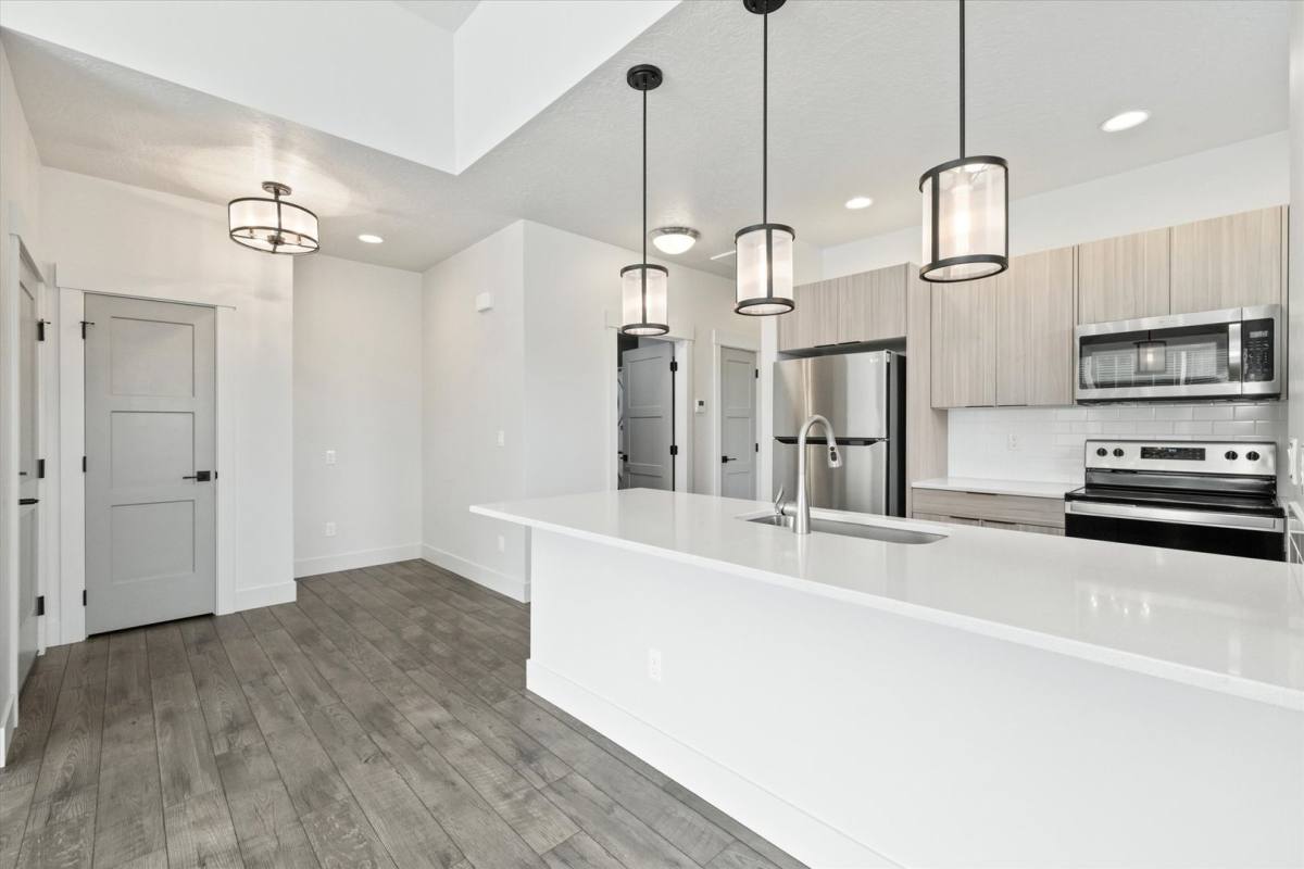 Apartment for rent at 174 S Kestrel Place, Eagle, ID 83616