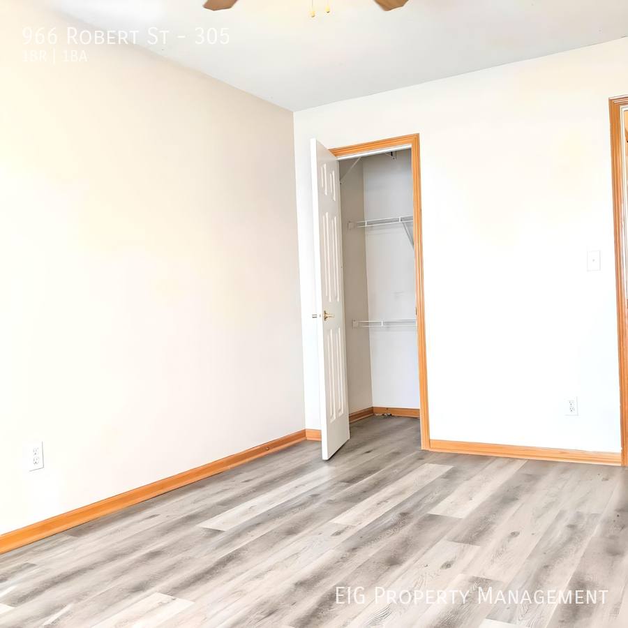 Condo for rent at 966 Robert St #305, Saint Paul, MN 55118