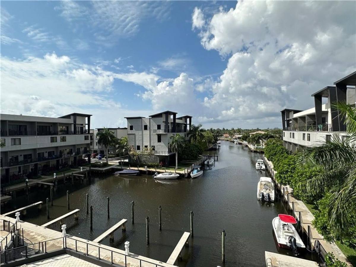 House for rent at 113 SE 1st Circle, Pompano Beach, FL 33060
