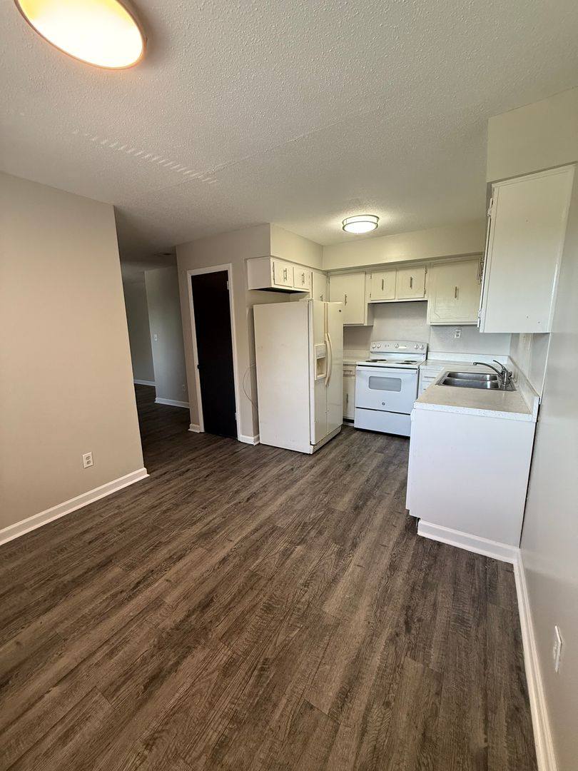 Apartment for rent at 3700 Cherryton Dr, Chattanooga, TN 37411