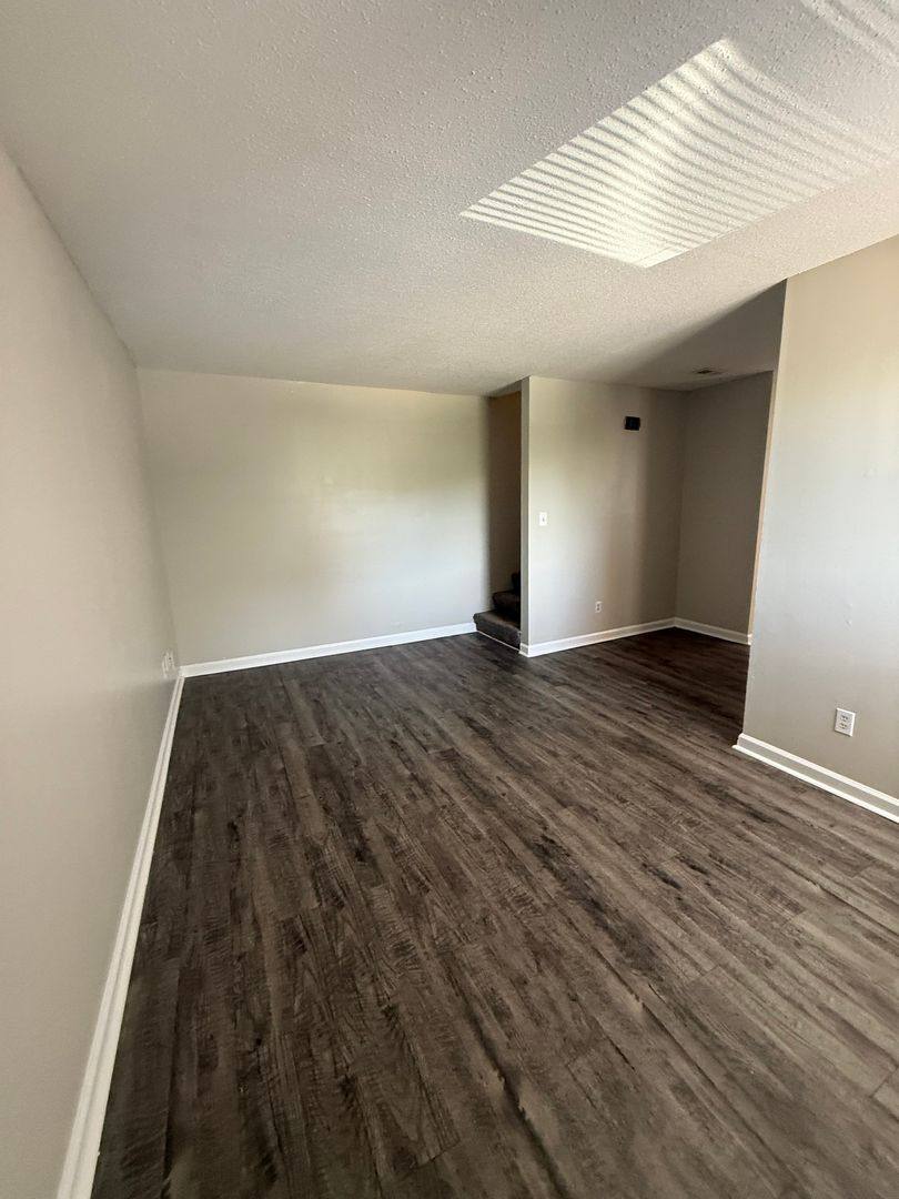 Apartment for rent at 3700 Cherryton Dr, Chattanooga, TN 37411