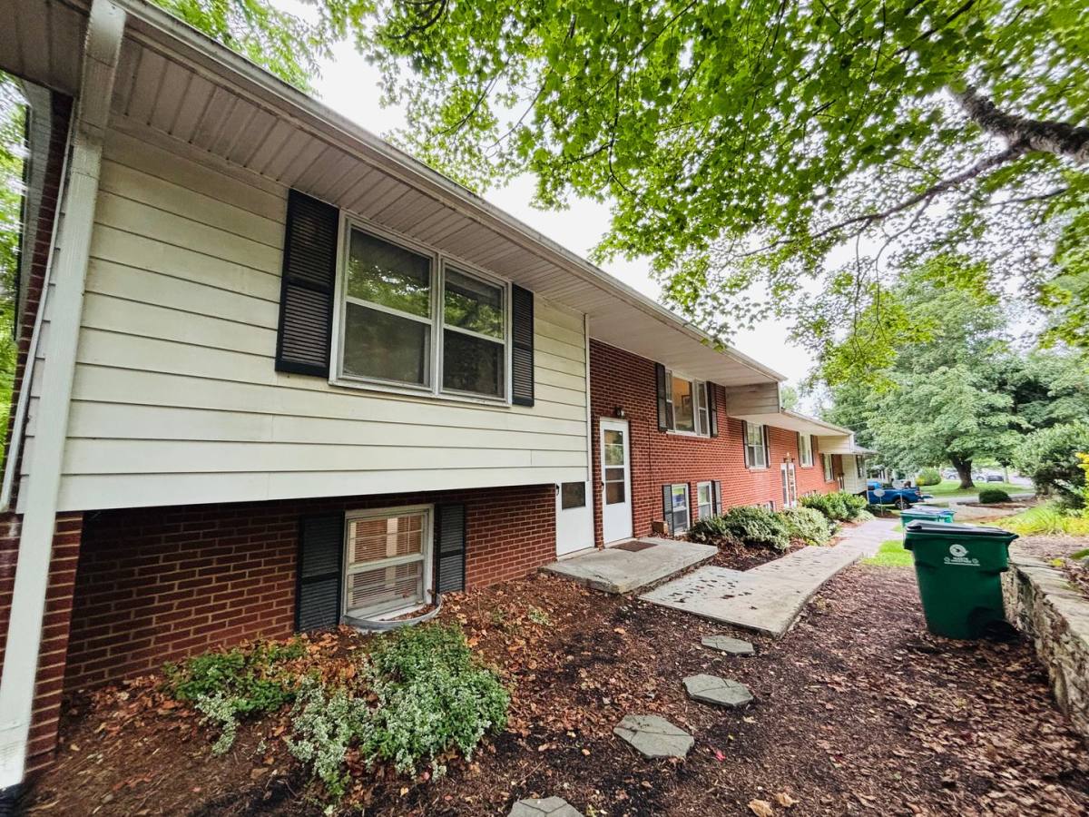 Apartment for rent at 311 Graves Ave, Blacksburg, VA 24060