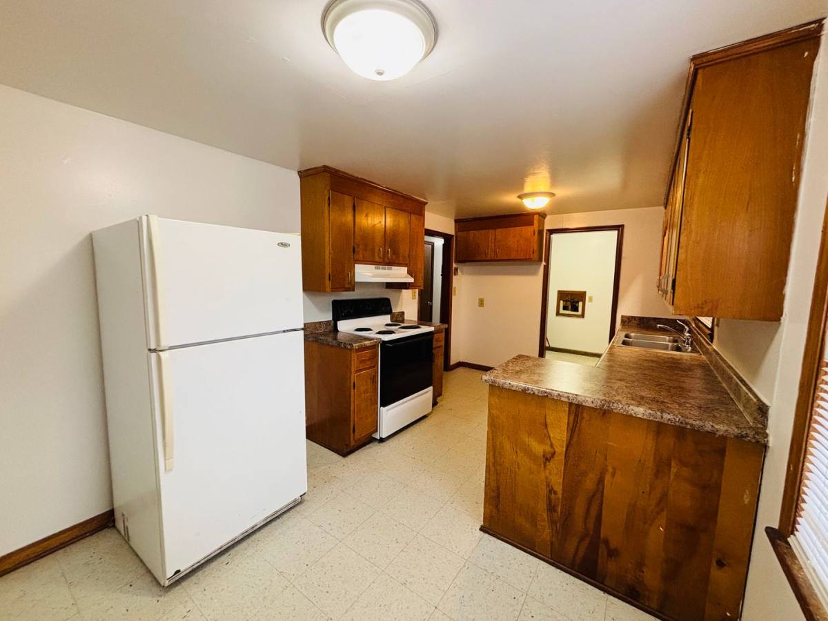 Apartment for rent at 311 Graves Ave, Blacksburg, VA 24060